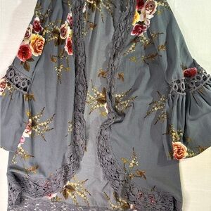 Entro Gray Kimono with Gold Floral Accents